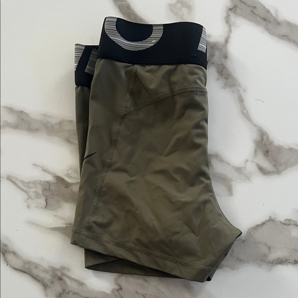 Nike Pro Women's Olive Green Shorts - Picture 5 of 7